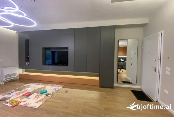 Casa in affitto 2+1 a Tirana - 1,000 Euro