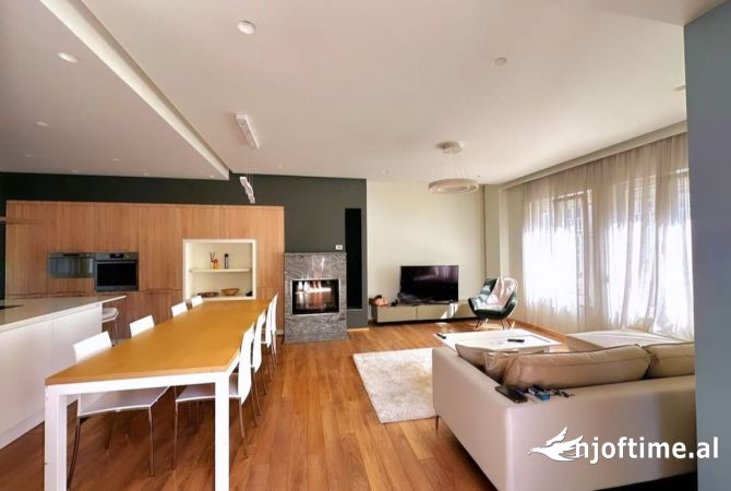 Shtepi ne shitje 4+1 ne Tirane - 950,000 Euro