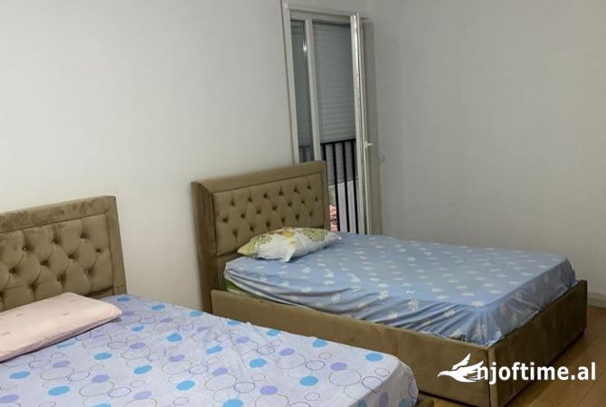 Shtepi ne shitje Apartament ne Tirane, 1+1, Mobilimi Bosh, pa mobiluar, Pagesa 108,259  Euro.
