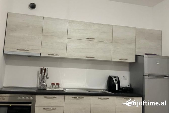 Shtepi ne shitje Apartament ne Tirane, 1+1, Mobilimi Bosh, pa mobiluar, Pagesa 108,259  Euro.