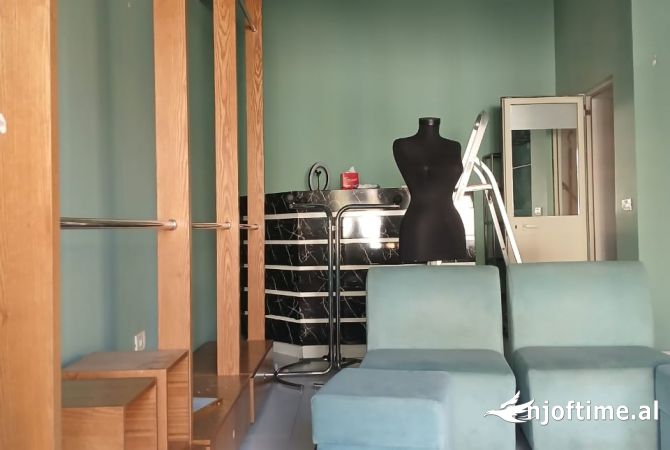 Ambient biznesi me qera 1+1 ne Tirane - 300 Euro