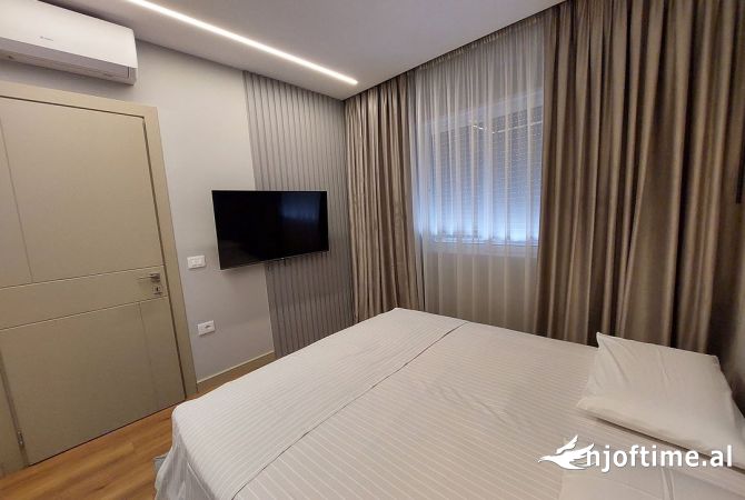 Shtepi ne shitje Apartament ne Vlore, 2+1, Mobilimi E mobiluar, Pagesa 245,000  Euro.