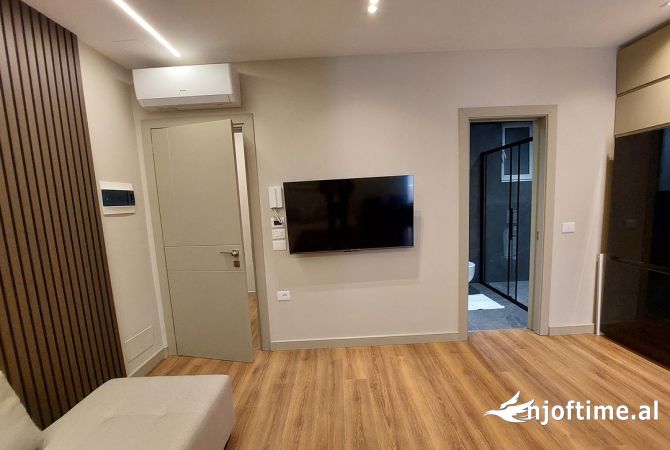 Shtepi ne shitje Apartament ne Vlore, 2+1, Mobilimi E mobiluar, Pagesa 245,000  Euro.