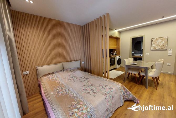 Shtepi ne shitje Apartament ne Vlore, 2+1, Mobilimi E mobiluar, Pagesa 245,000  Euro.