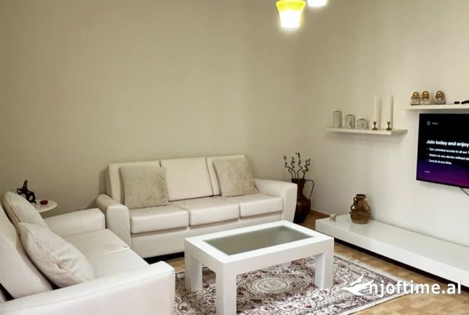 Shtepi me qera 1+1 ne Tirane - 600 Euro