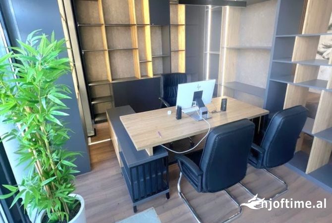 Ambient biznesi ne shitje 3+1 ne Tirane - 160,000 Euro