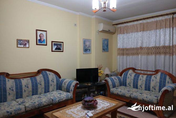 Shtepi me qera 1+1 ne Tirane - 60,000 Leke