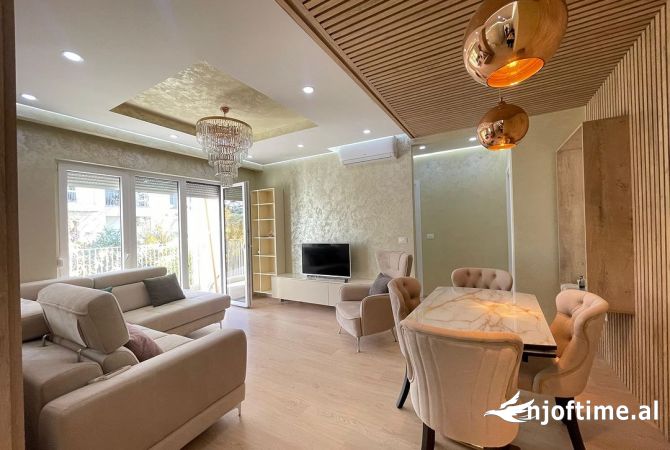 Shtepi me qera 2+1 ne Tirane - 1,200 Euro