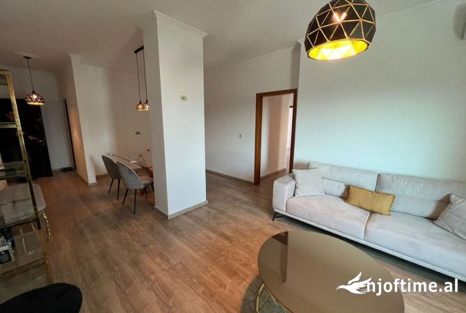 Shtepi ne shitje 3+1 ne Tirane - 120,000 Euro