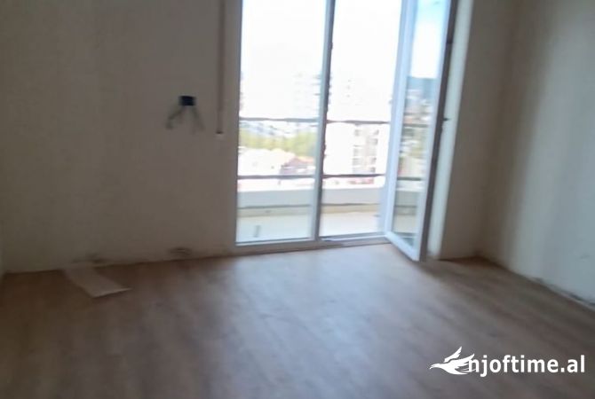 Shtepi ne shitje 1+1 ne Tirane - 106,000 Euro