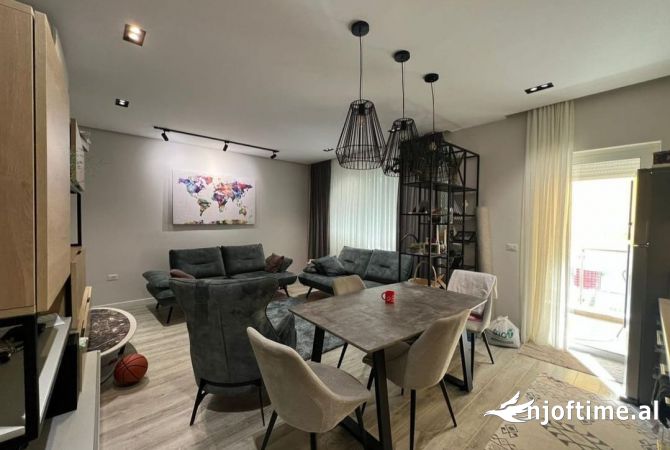 Shtepi ne shitje 2+1 ne Tirane - 2,900,008 Euro