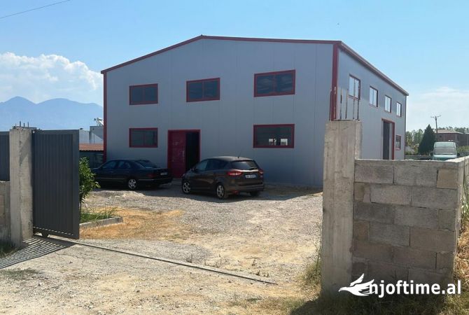 Ambient biznesi me qera 4+1 ne Tirane - 250,000 Leke