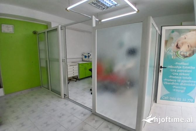 Ambient biznesi me qera 1+1 ne Tirane - 30,000 Leke