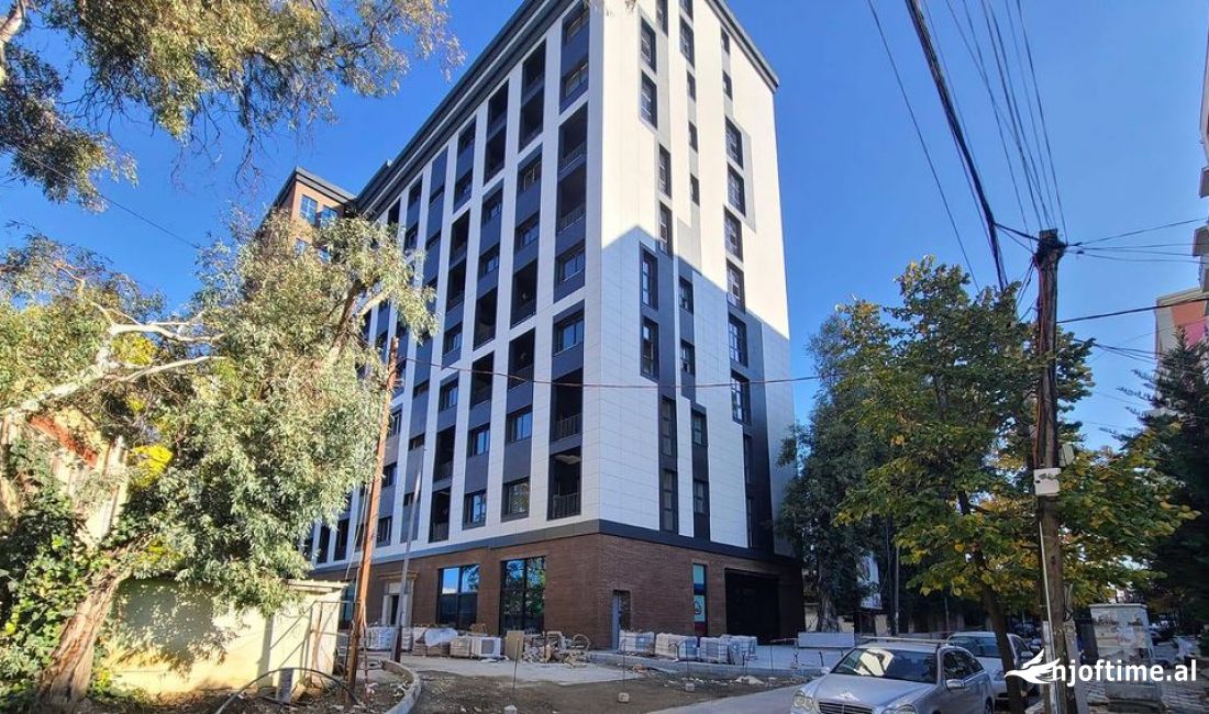 Shtepi ne shitje Apartament ne Tirane, 2+1, Mobilimi Bosh, pa mobiluar, Pagesa 169,000  Euro.