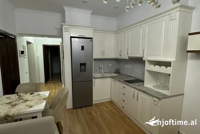 Shtepi me qera 2+1 ne Tirane - 65,000 Leke