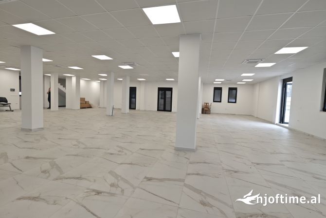 AMBJENT BIZNESI PER QIRA 3,500 Euro  Teg