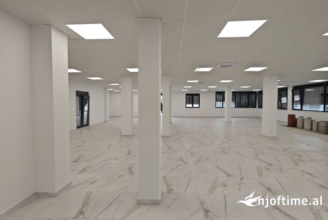 AMBJENT BIZNESI PER QIRA 3,500 Euro  Teg