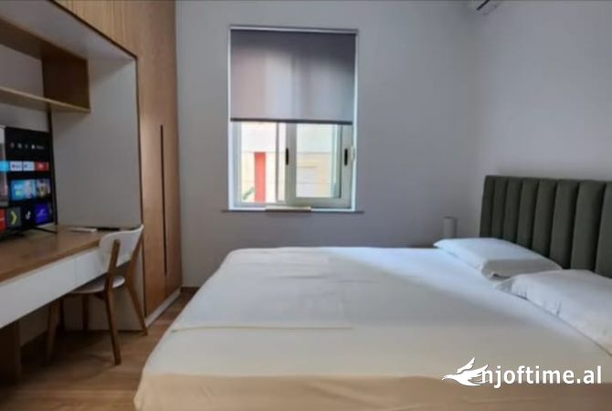 Shtepi ne shitje Apartament ne Tirane, 2+1, Mobilimi E mobiluar, Pagesa 220,000  Euro.