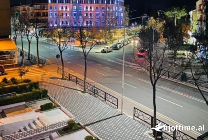 Ambient biznesi me qera 1+1 ne Tirane - 800 Euro