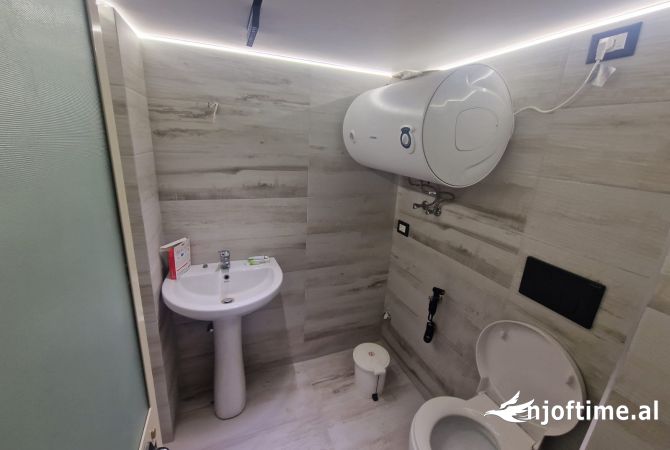 Shtepi me qera Apartament ne Tirane, 2+1, Mobilimi E mobiluar, Pagesa 500  Euro.