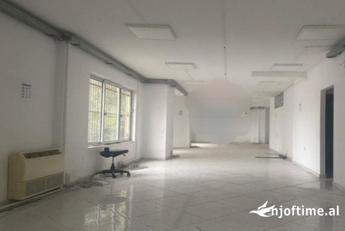 Ambient biznesi me qera 1+1 ne Tirane - 1,500 Euro