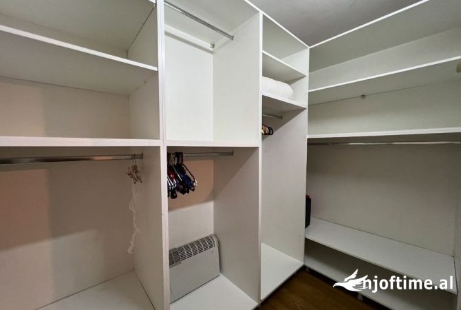 Shtepi me qera Duplex(shtepi me 2 kate) ne Tirane, 3+1, Mobilimi E mobiluar, Pagesa 1,500  Euro.