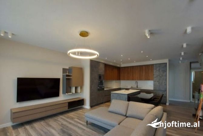 Shtepi me qera 3+1 ne Tirane - 3,000 Euro