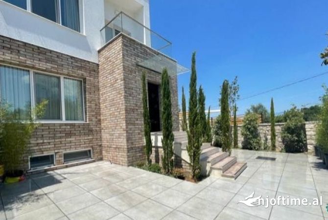 Shtepi me qera 3+1 ne Tirane - 3,000 Euro