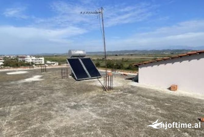 Shtepi ne shitje Shtepi Private ne Durres, 6+1, Mobilimi Bosh, pa mobiluar, Pagesa 390,000  Euro.