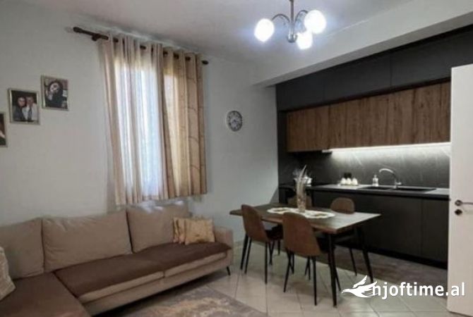 Shtepi ne shitje 3+1 ne Tirane - 195,000 Euro