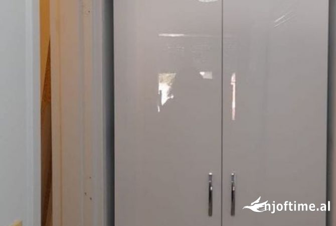 Shtepi me qera Apartament ne Tirane, 2+1, Mobilimi E mobiluar, Pagesa 65,000  Leke.