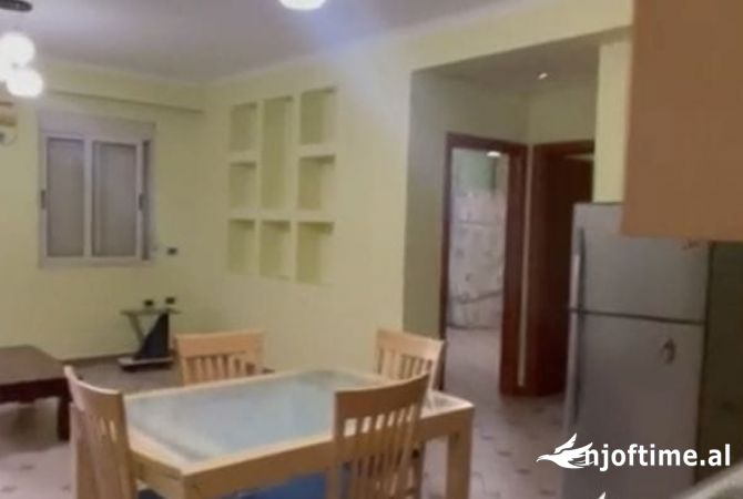 Shtepi me qera 2+1 ne Tirane - 65,000 Leke