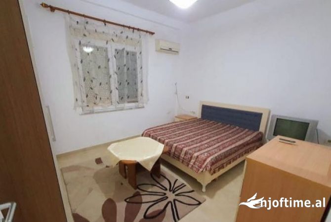 Shtepi ne shitje 2+1 ne Tirane - 140,000 Euro
