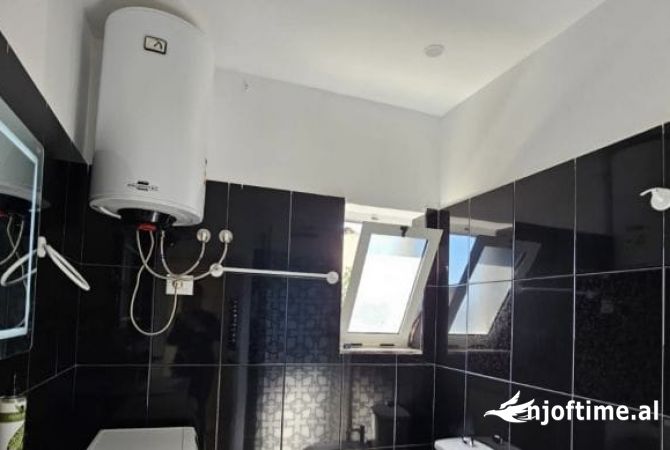 Shtepi me qera Apartament ne Tirane, 1+1, Mobilimi E mobiluar, Pagesa 550  Euro.