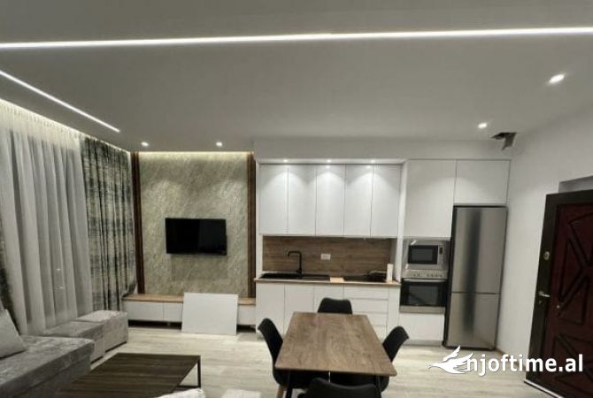 Shtepi me qera 1+1 ne Tirane - 70,000 Leke