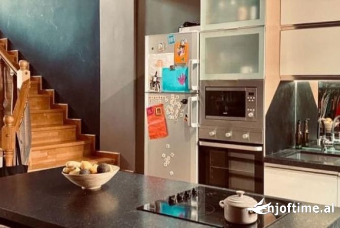 Shtepi me qera 4+1 ne Tirane - 1,200 Euro