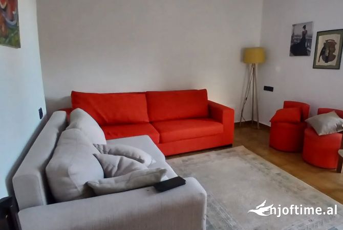 Shtepi me qera 1+1 ne Tirane - 60,000 Leke