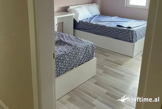 Shtepi me qera Apartament ne Tirane, 2+1, Mobilimi E mobiluar, Pagesa 550  Euro.