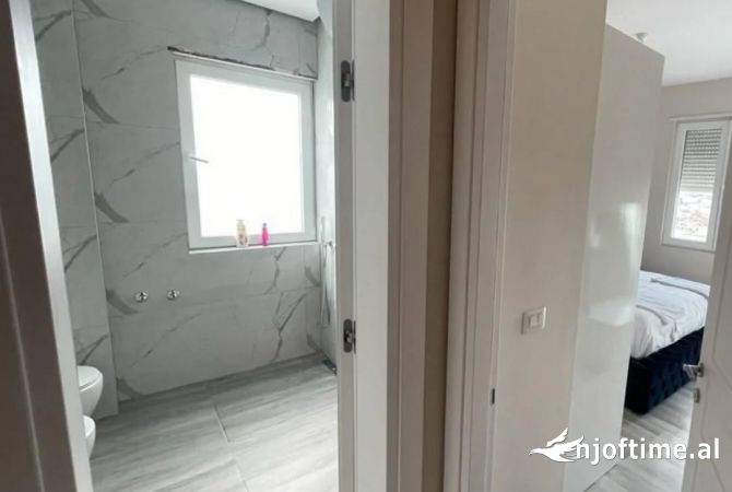Shtepi me qera Apartament ne Tirane, 2+1, Mobilimi E mobiluar, Pagesa 550  Euro.