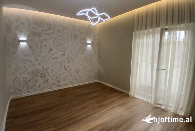 Shtepi ne shitje 1+1 ne Tirane - 135,000 Euro