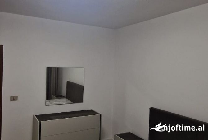 Shtepi me qera Apartament ne Tirane, 1+1, Mobilimi E mobiluar, Pagesa 68,000  Leke.