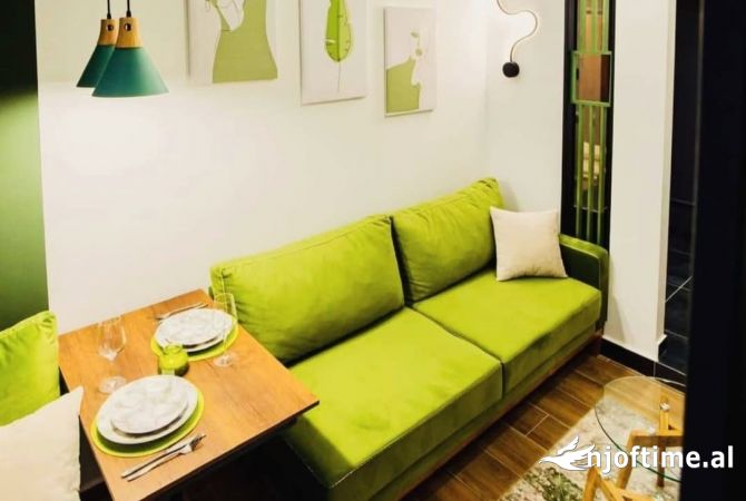 Shtepi ne shitje Apartament ne Tirane, 3+1, Mobilimi E mobiluar, Pagesa 383,000  Euro.