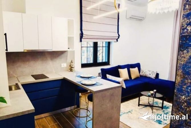 Shtepi ne shitje Apartament ne Tirane, 3+1, Mobilimi E mobiluar, Pagesa 383,000  Euro.