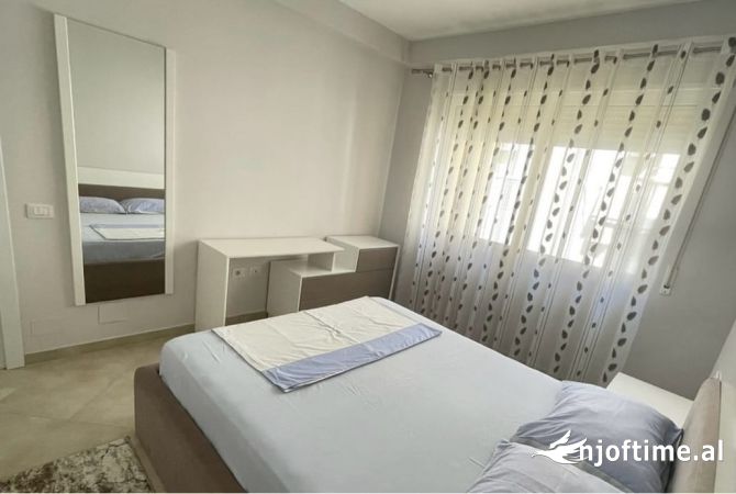 Shtepi me qera 2+1 ne Tirane - 700 Euro