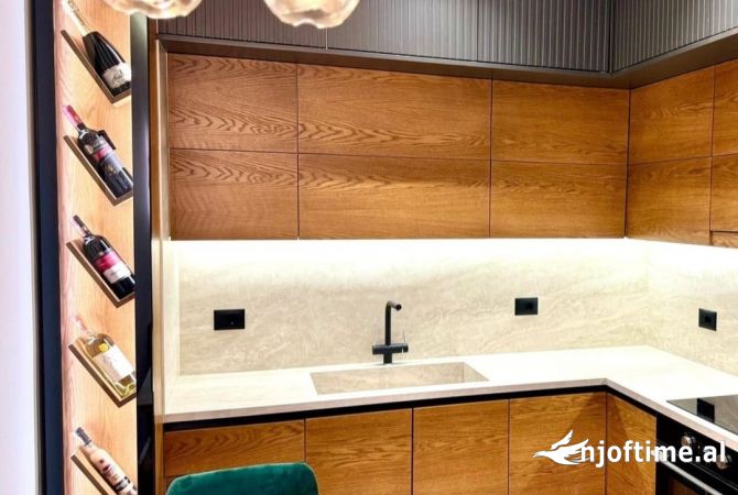 Shtepi ne shitje Apartament ne Tirane, 1+1, Mobilimi E mobiluar, Pagesa 150,000  Euro.