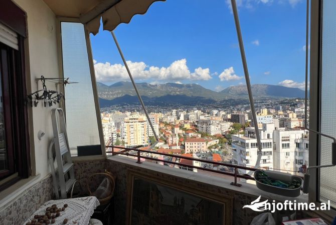 Shtepi ne shitje Apartament ne Tirane, 1+1, Mobilimi E mobiluar, Pagesa 155,000  Euro.
