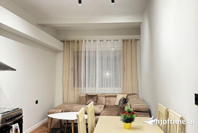Shtepi me qera 2+1 ne Tirane - 600 Euro