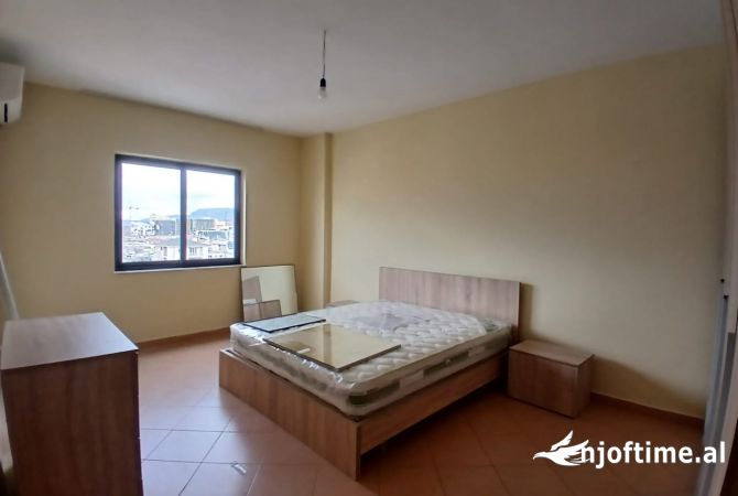 Shtepi me qera 2+1 ne Tirane - 60,000 Leke
