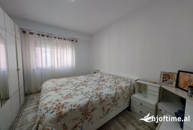Shtepi ne shitje 2+1 ne Tirane - 180,000 Euro