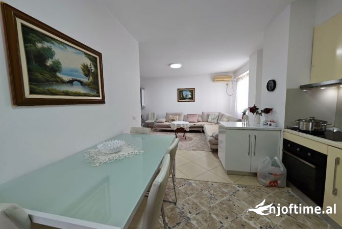 Shtepi ne shitje 2+1 ne Tirane - 180,000 Euro